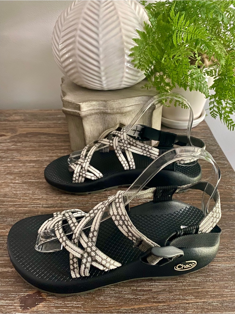 Chaco | Strappy ZX/2 Outdoor Hiking Kayaking Walking Sandals Shoes 7 Black Cream - Picture 3 of 10